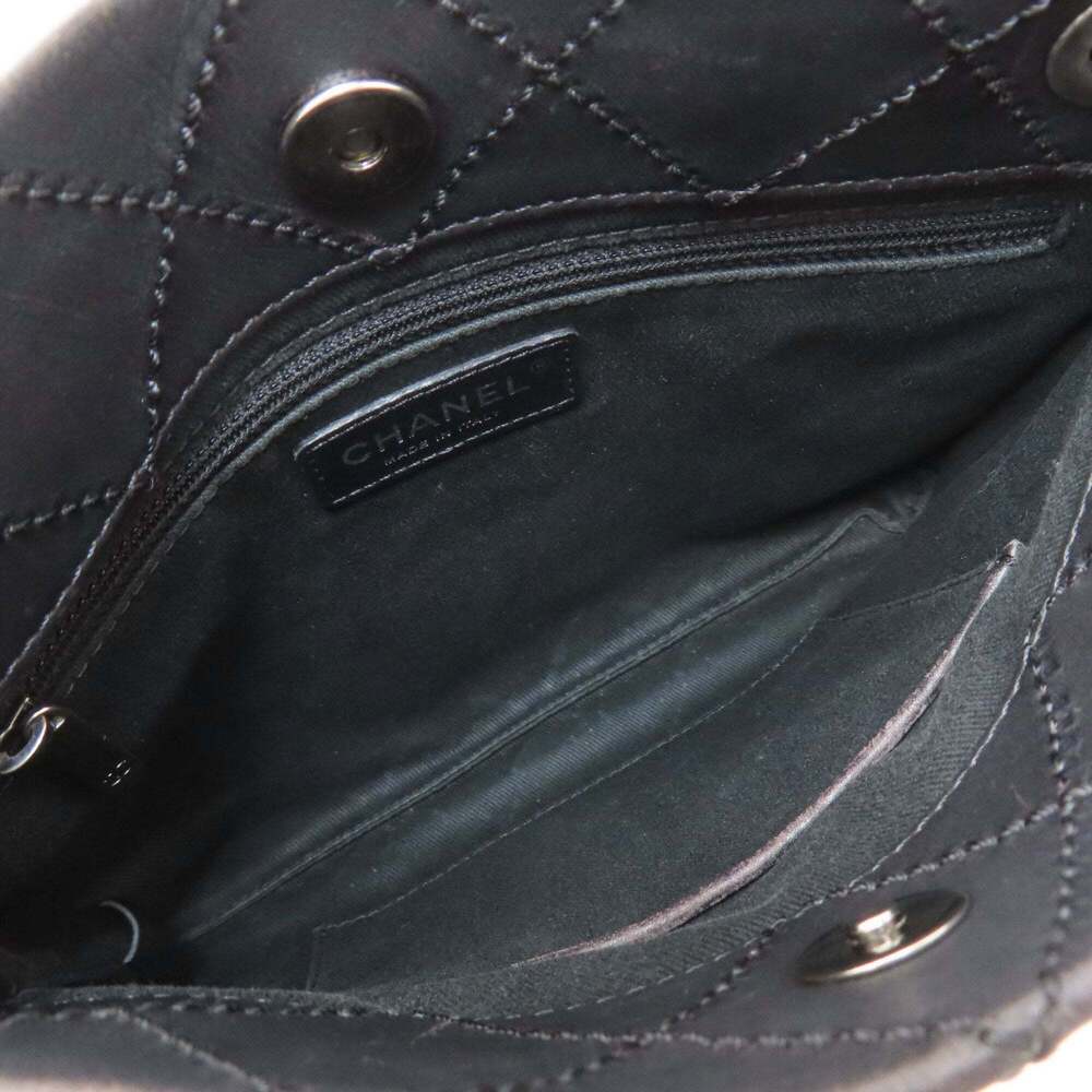CHANEL Black Shoulder Bag - Picture 5 of 16